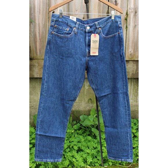 New w/Tags - sz 31 x 28 Levi’s Women’s 501 Taper Fit Jeans in Market Secret Med - Picture 1 of 10